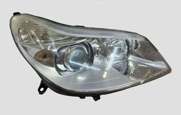 Citroen C5 Headlight/headlamp 9650115380