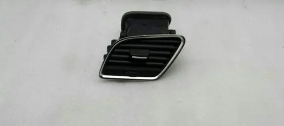 Audi Q3 8U Dashboard side air vent grill/cover trim 8U2820901C
