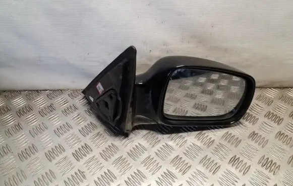 Hyundai Terracan Front door electric wing mirror