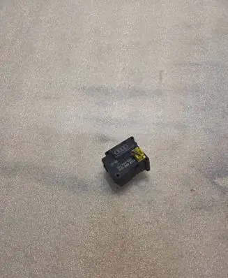 Audi A8 S8 D2 4D Air flap motor/actuator 0637005001 4D0820511A