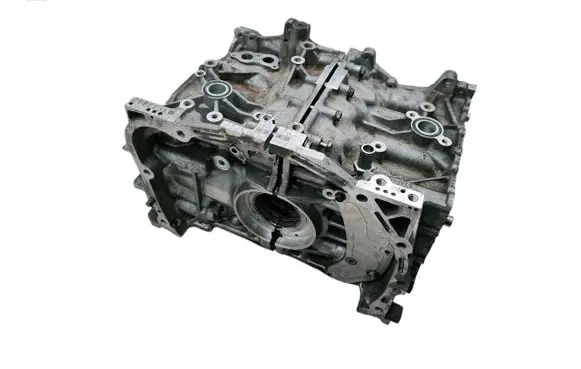 Subaru Forester SK Engine block D5419095 D5413294 YF17650