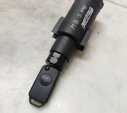 Mercedes-Benz S W140 Ignition lock