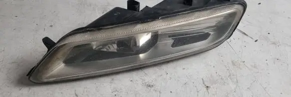 Volkswagen PASSAT B7 Front fog light 176623