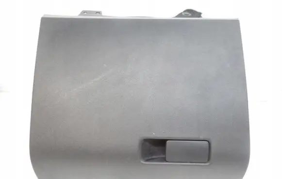 Glove box