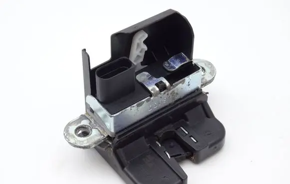 Volkswagen Golf Plus Tailgate/trunk/boot lock/catch/latch