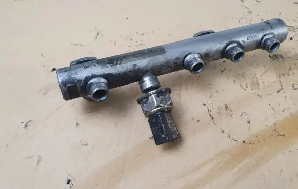 Audi A6 S6 C6 4F Fuel main line pipe 059130089AA