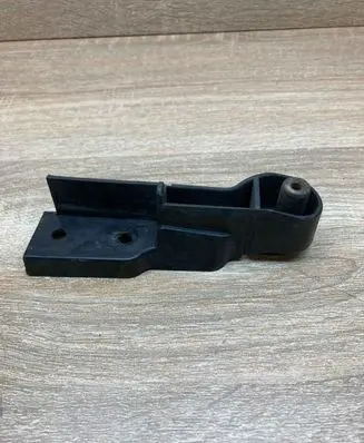 Audi A6 S6 C6 4F Front bumper mounting bracket 4F0807771