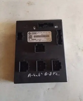 Audi A4 S4 B8 8K Comfort/convenience module 8K0907063DJ 09016001