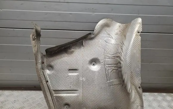 Mercedes-Benz CL C216 Exhaust heat shield