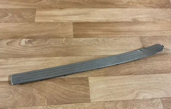 Porsche Cayenne (9PA) Front sill trim cover 7L0853656C