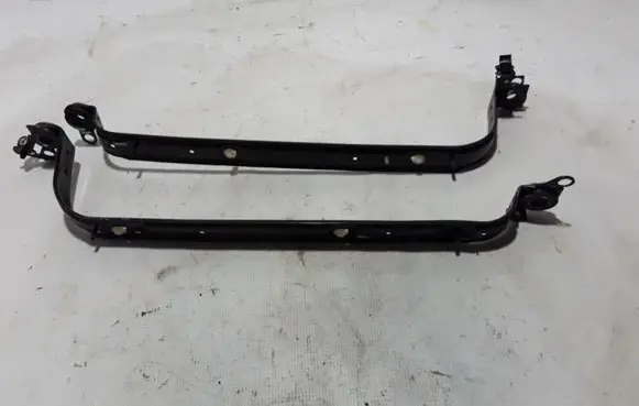 Volvo S60 Fuel tank mounting bracket 31452891