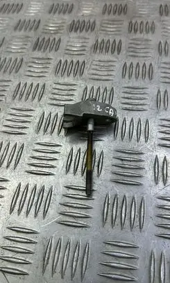 Audi A7 S7 4G Fuel Injector clamp holder 059216J