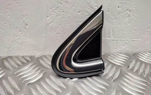 Lexus RX 450H Fender end trim 601848030