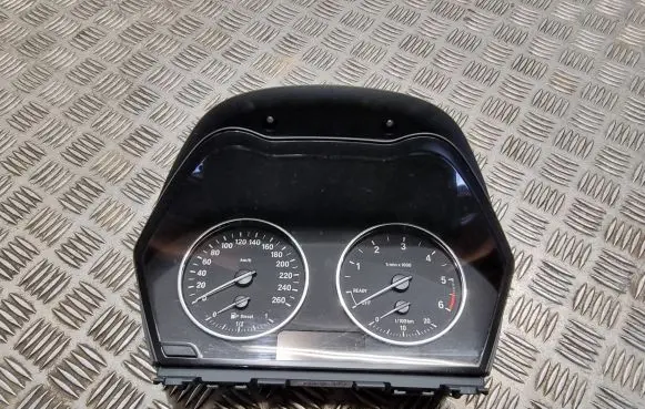 BMW X1 F48 F49 Speedometer (instrument cluster) 6210ik6822974 26323612 17649411