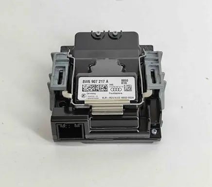 Windshield/windscreen camera