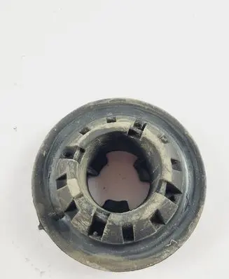 Nissan Pathfinder R52 Rear coil spring rubber mount 