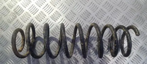 Volkswagen Golf III Rear coil spring