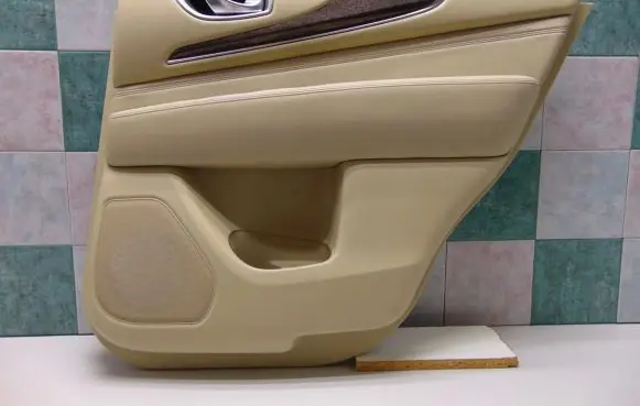 Infiniti QX60 L50 Rear door card panel trim