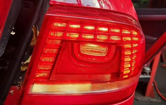 Volkswagen PASSAT B7 Rear/tail lights IMPRK1501626