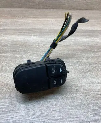 Ford Focus Electric window control switch YS4T14529AA 539810