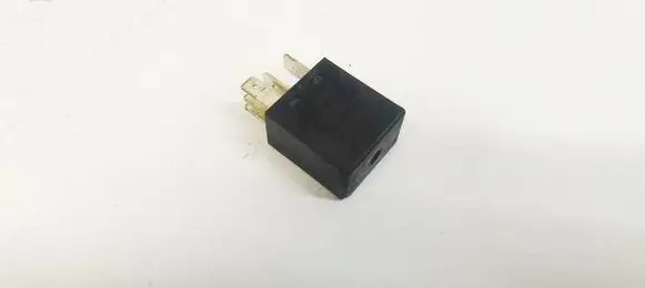 Jeep Grand Cherokee (WK) Other relay 4671168E