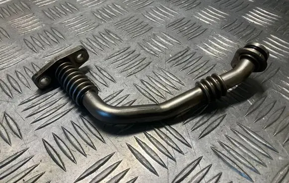 Volkswagen Golf VII Turbo turbocharger oiling pipe/hose 04L145736E
