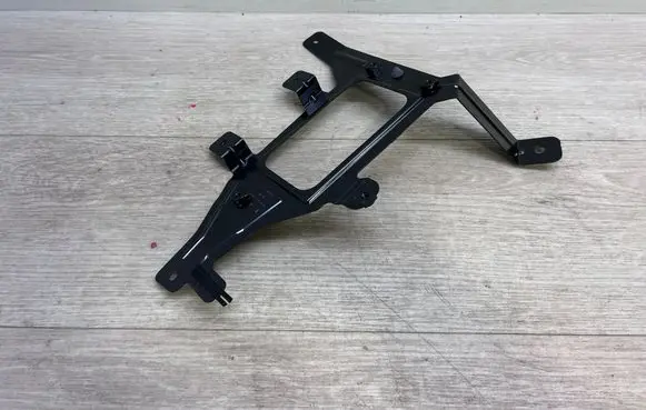 Porsche Macan (95B) Sound amplifier holder/bracket 95B035209A