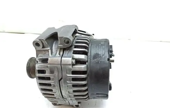 Mercedes-Benz C W203 Generator/alternator 0111547802