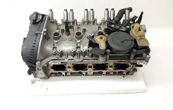 Seat Ibiza IV (6J,6P) Engine head 