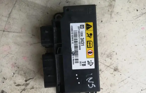 Opel Insignia A Airbag control unit/module 13583431