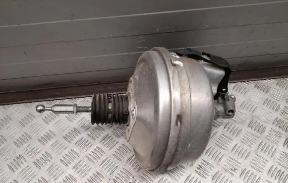Audi A7 S7 4G Brake booster 4G1612103A