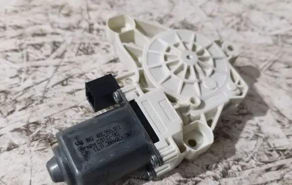Audi A6 S6 C8 4K Rear door window regulator motor 4K0959812 C28132102 200440261507