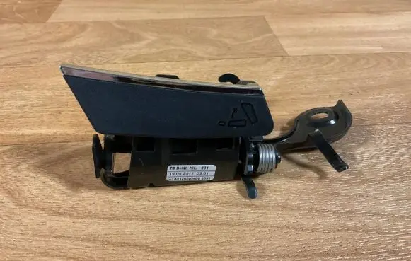 Mercedes-Benz E W212 Seat back rest control lever/handle A2129209400 190420110931