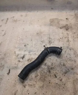 Mitsubishi Pajero Engine coolant pipe/hose 