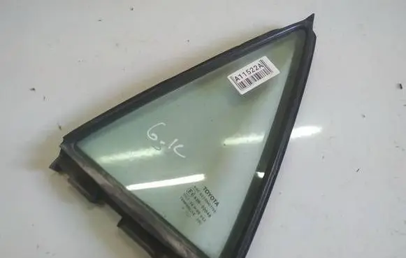 Toyota Auris 150 Rear vent window glass AS2
