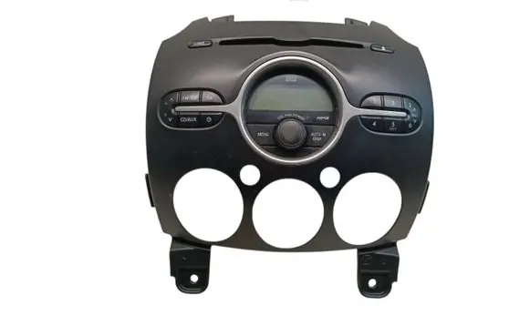 Radio/CD/DVD/GPS head unit