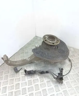 Mercedes-Benz E W213 Front wheel hub 2133309101