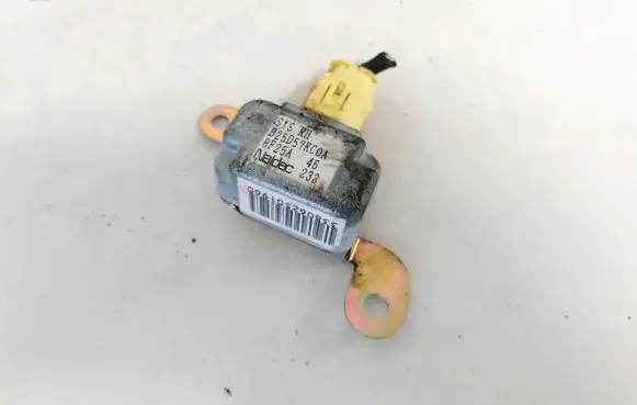 Mazda 323 Airbag deployment crash/impact sensor b25d57kc0a