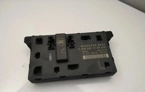 Mercedes-Benz Vito Viano W639 Other control units/modules 6399003100 00006176