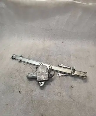 Mitsubishi Pajero Front door electric window regulator MN117080 0620200720