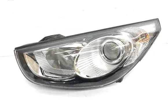 Hyundai ix35 Headlight/headlamp 921022Y000