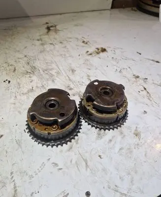 BMW 3 E90 E91 Camshaft pulley/ VANOS 7540346