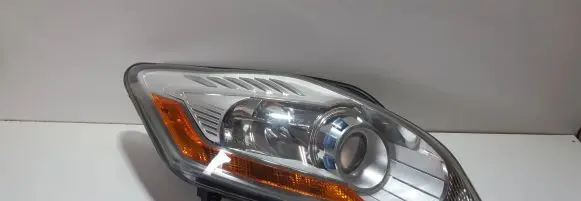 Ford Kuga I Headlight/headlamp 8V4113L154