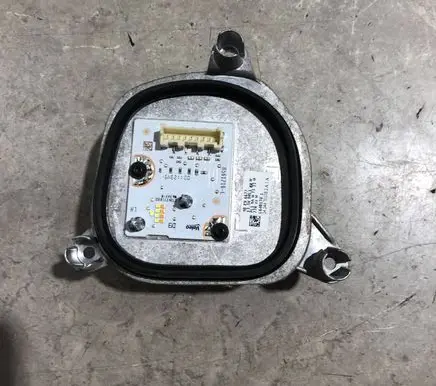 Volkswagen ID.7 LED ballast control module L6481701