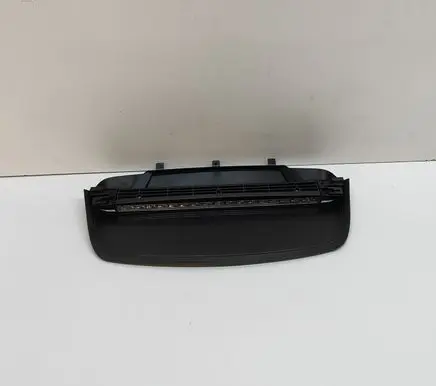 Mercedes-Benz CLA C118 X118 Third/center stoplight A1189069900