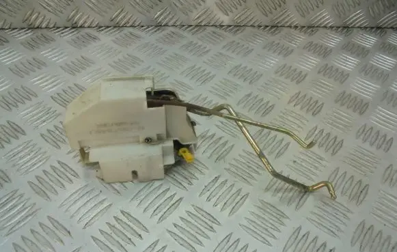 Hyundai Sonata Front door lock