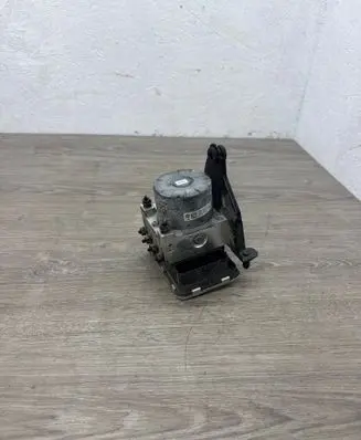 Volkswagen Caddy ABS Pump 7E0907379P 7E0614517L 10091603693