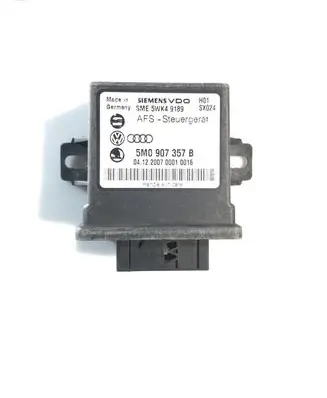 Volkswagen PASSAT B6 Light module LCM 5M0907357B 5WK49189 0412200700010016