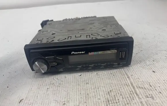 Volkswagen Polo IV 9N3 Radio/CD/DVD/GPS head unit 10R040513 9830283105 MVH280DAB