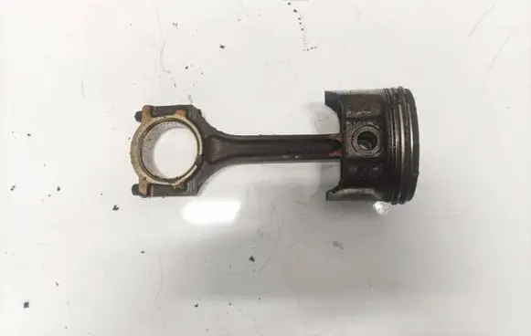 Mazda 2 Piston with connecting rod